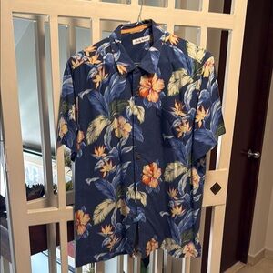 Tommy Bahama Navy Floral Casual Button Down Shirt